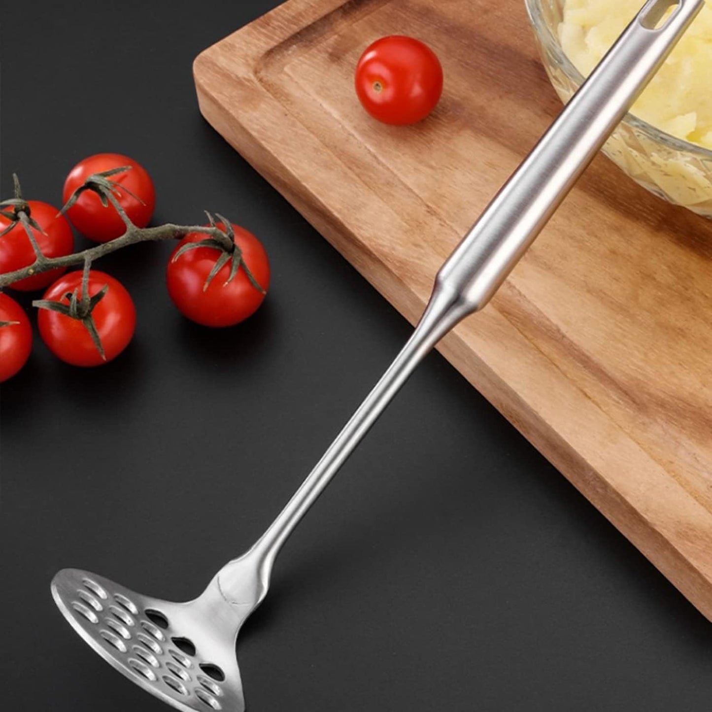 Potato Masher, Stainless Steel Potato Masher,Large Heavy Duty Metal Mashing Utensil Kitchen Tool,Silver,1 Pieces,7.8 Inch