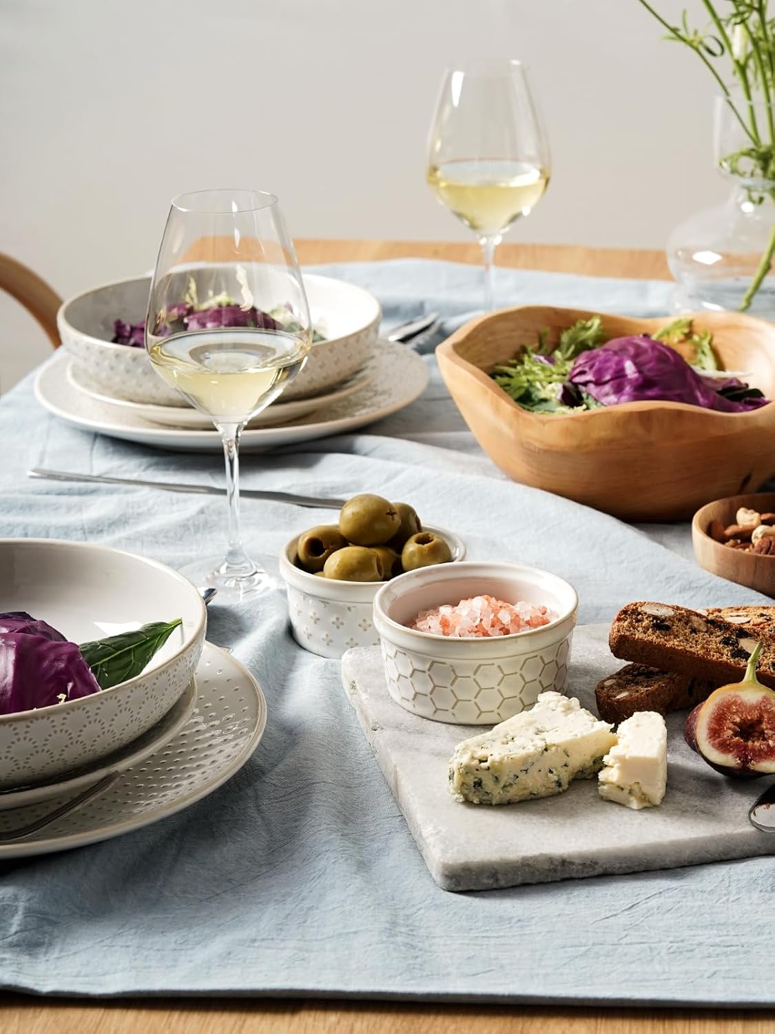 LE TAUCI Ramekins 4 oz Oven Safe for Creme Brulee, Charcuterie Boards Bowls for Souffle, Small Sauce Bowl, Ceramic Baking Dishes - 3.8 inch, Set of 4, Arctic White