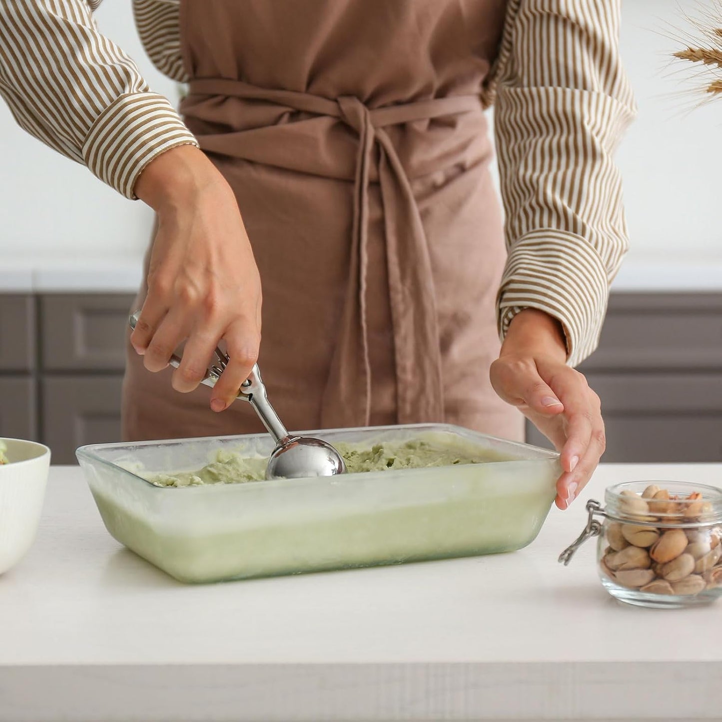 uxcell 2 Pcs Cookie Scoops, Ice Cream Scoop with Trigger for Baking Cookie Dough Rice Pudding Kitchen Gadget, Red