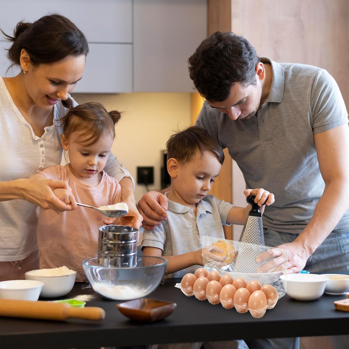 200Pcs Plastic Egg Carton Bulk Empty Clear Egg Tray Holder Container for Farm Business Market Home Kitchen Refrigerator Storage (2 x 6 Grids)