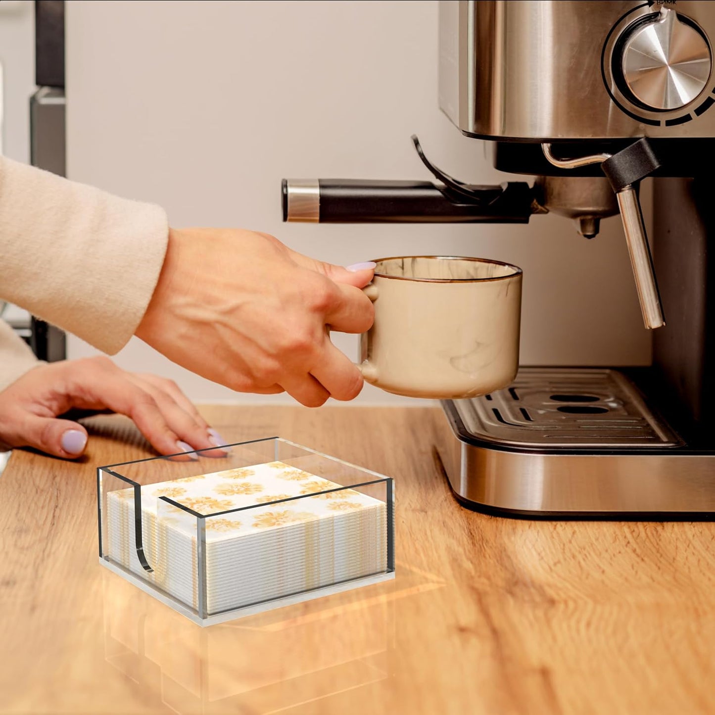 Rubtlamp 2Pcs Acrylic Napkin Holder Bathroom - 0.2Inch Thickness Acrylic Guest Towel Napkin Holder - Hand Towel Tray for Kitchen, Parties, Weddings, Party, Hotel, Restaurant (Clear, 5.5”X5.5”X2.5”)