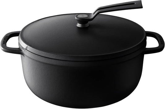 Vermicular Oven Pot 2.0 | Lightweight Enameled Cast Iron Pot | 22cm (3.7 Qt) | Non-Toxic | Induction-compatible | Dutch Oven | Made in Japan | Matte Black