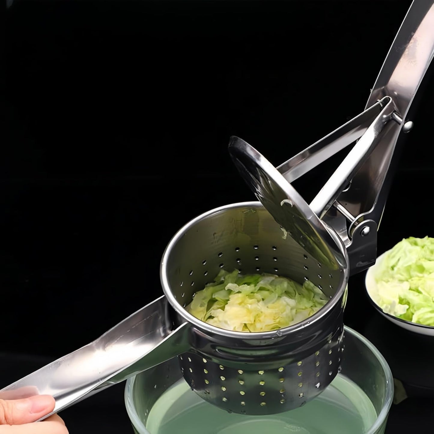 Stainless Steel Potato Ricer Masher,Multi Functional Potato Ricer Press for Pressing Potatoes, Fruits, Vegetables,Manual Masher Kitchen Tool,with 3 Removable and Interchangeable Discs (Bottom Hole)