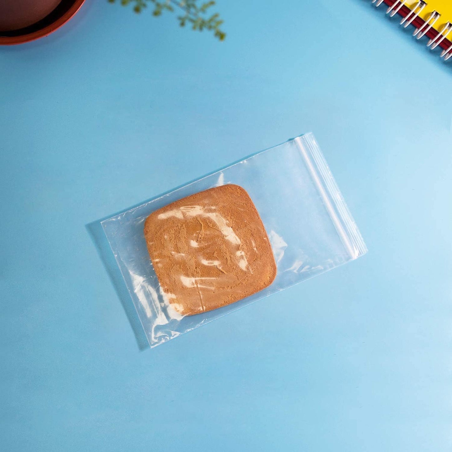 iMailer - 100 Pcs- 4" x 6" Clear Small Zip Bag - Reclosable Zip Plastic Poly Bags 2 Mil with Resealable Lock Seal Zipper for Photo, Jewelry, Bakery, Treats, Party Favors