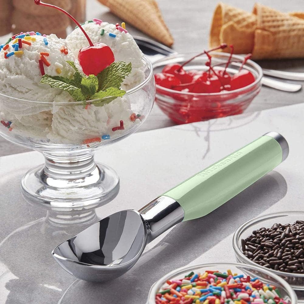 KitchenAid Classic Ice Cream Scoop, 8.6 inches, Pistachio