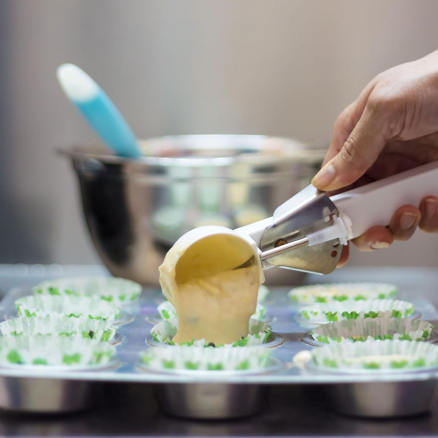 uxcell 3 Pcs Cookie Scoops, Ice Cream Scoop with Trigger for Baking Cookie Dough Rice Pudding Kitchen Gadget, Yellow