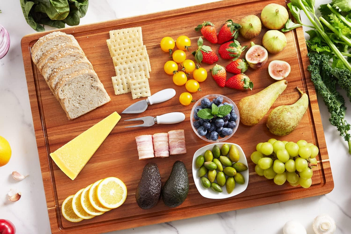 OAKSWARE Cutting Boards, 20 x 15 Inch Extra Large Acacia Wooden Cutting Board for Kitchen, Edge Grain Wood Chopping Board with Juice Groove and Handles, Pre-Oiled Carving Tray for Meat & Cheese