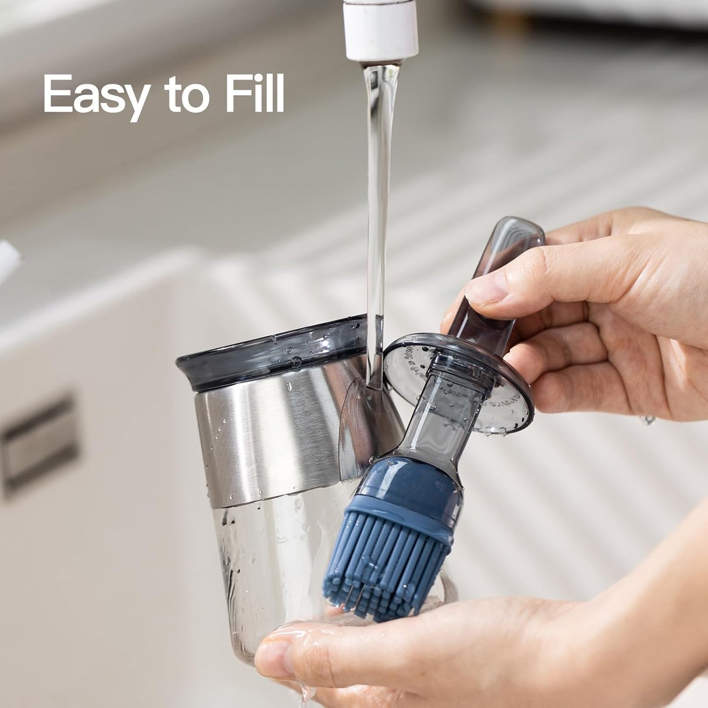 Oil Bottle Brush, 9 oz Olive Dispenser Bottle with Brush,Silicone Basting Brush Oil Separator for Cooking, Glass Oil Dispenser for Kitchen Barbecue Sauce Grill Frying (Blue,270 ml)