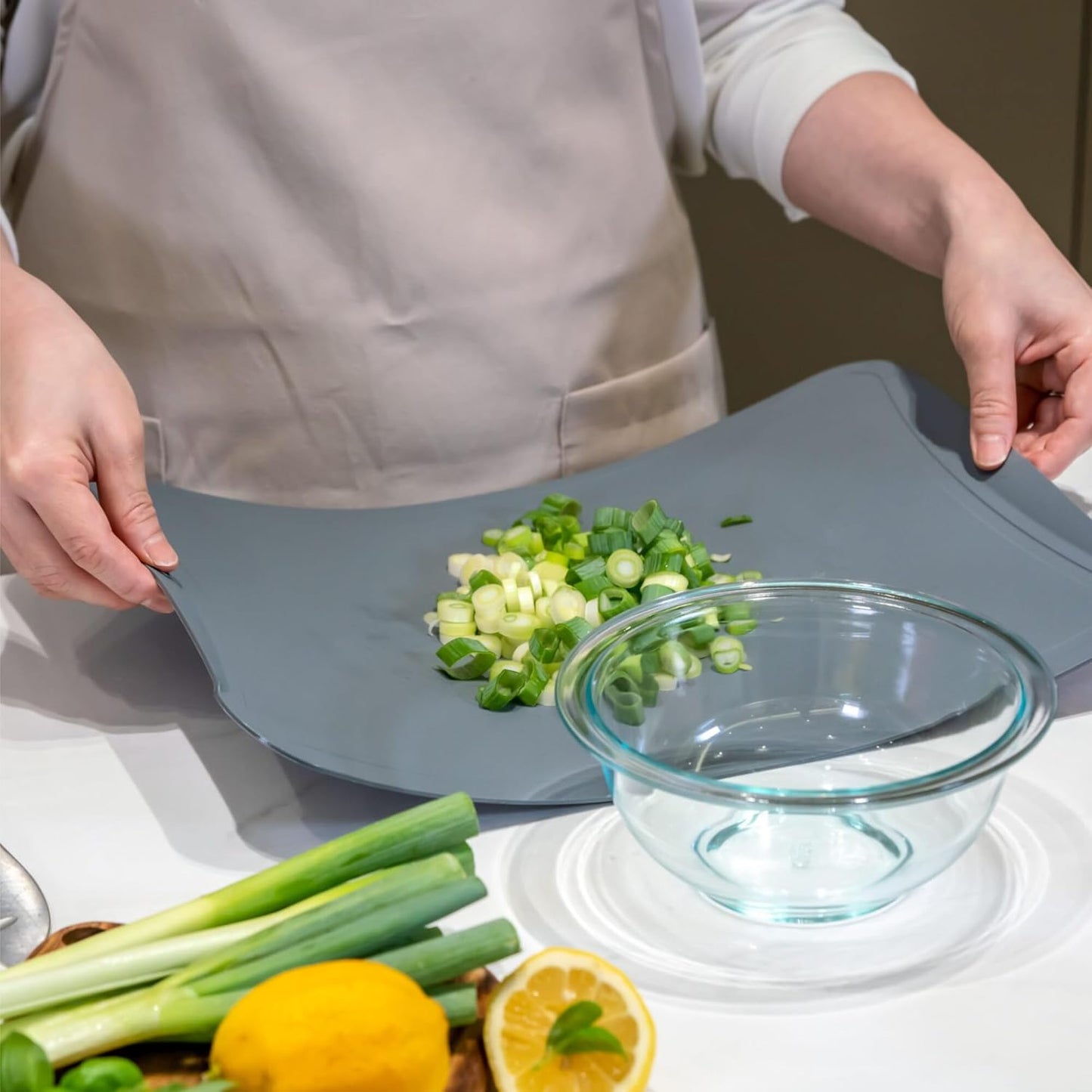 Blue Ginkgo TPU Cutting Mat [Medium] – Korean-Made Flexible, Knife-Friendly, Durable Kitchen Cutting Board (Blue)