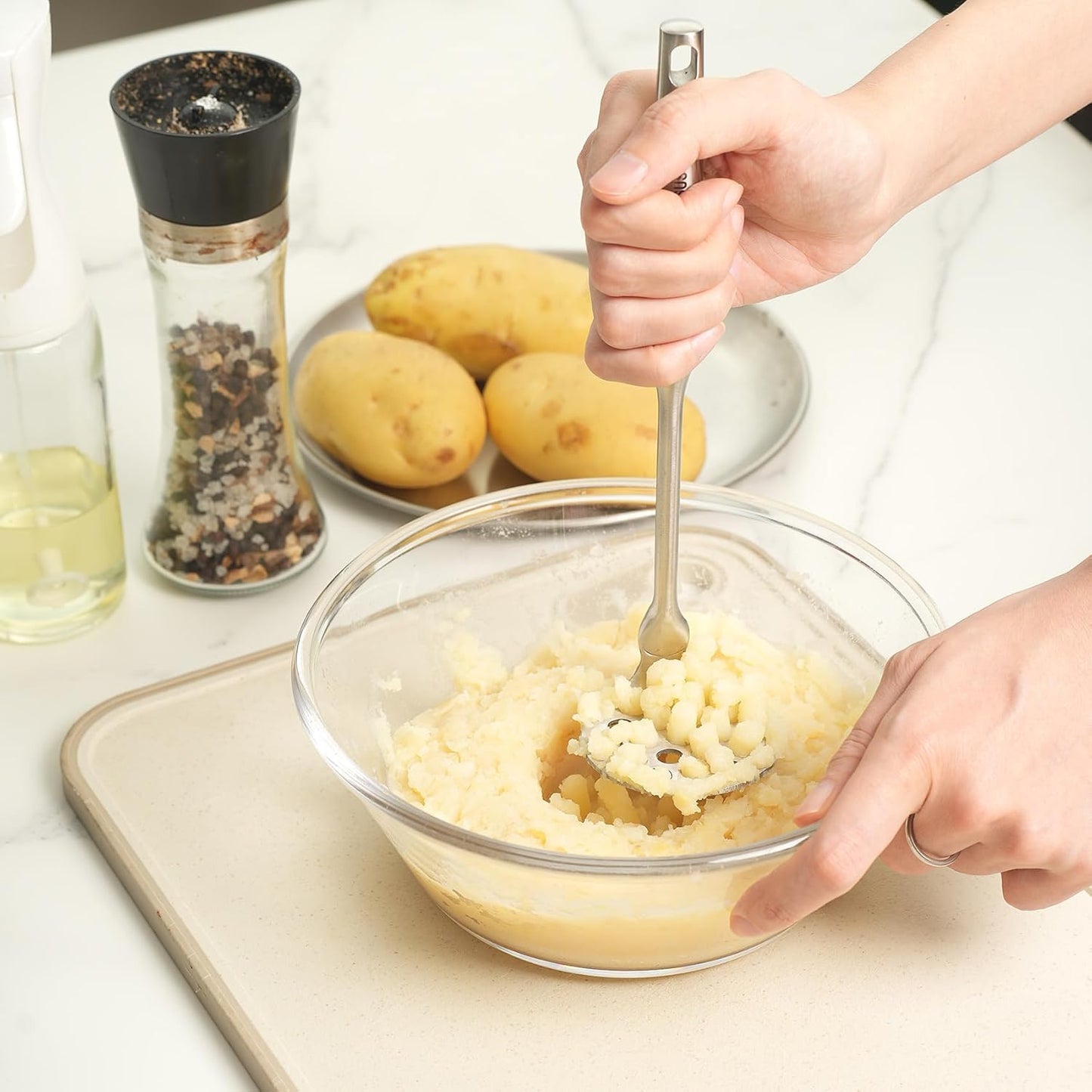 Small Potato Masher - Stainless Steel Mini Avocado Masher, Heavy Duty Tiny Masher for Avocado, Potatoes, Beans, Meat, Vegetables, Dishwasher Safe