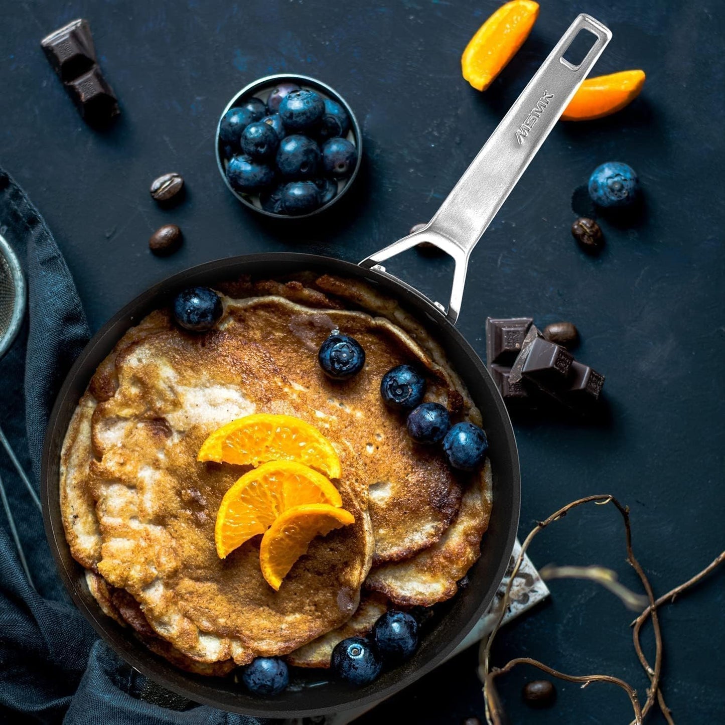 MsMk Small Egg Pan，8 1/2 inch Titanium and Ceramic Nonstick Omelette Pan，Small Frying Pan Safe for Induction，Scratch-resistant，Oven Safe to 700°F Pan for Cooking, Dishwasher Safe