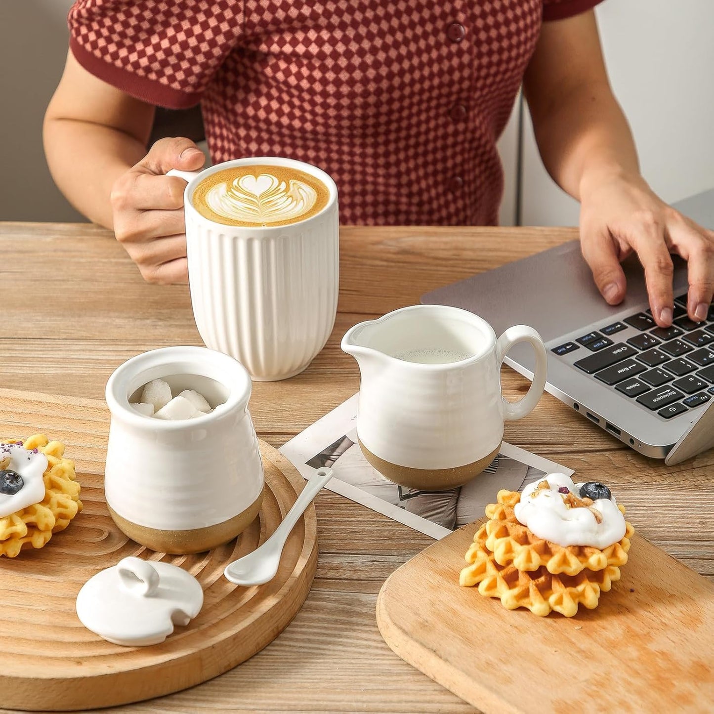 Hasense Ceramic Sugar and Creamer Set, Sugar Bowl with Lid and Spoon, Cream Pitcher, Cute Coffee Serving Set for Wedding Gift and Home Decor, Dishwasher Safe, White