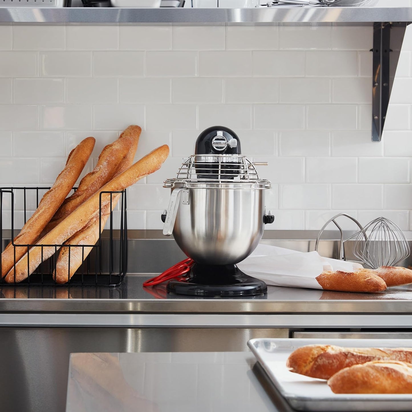 KitchenAid KSMC895OB 8-Quart Commercial Countertop Mixer with Bowl-Guard, 10-Speed, Gear-Driven, Onyx Black