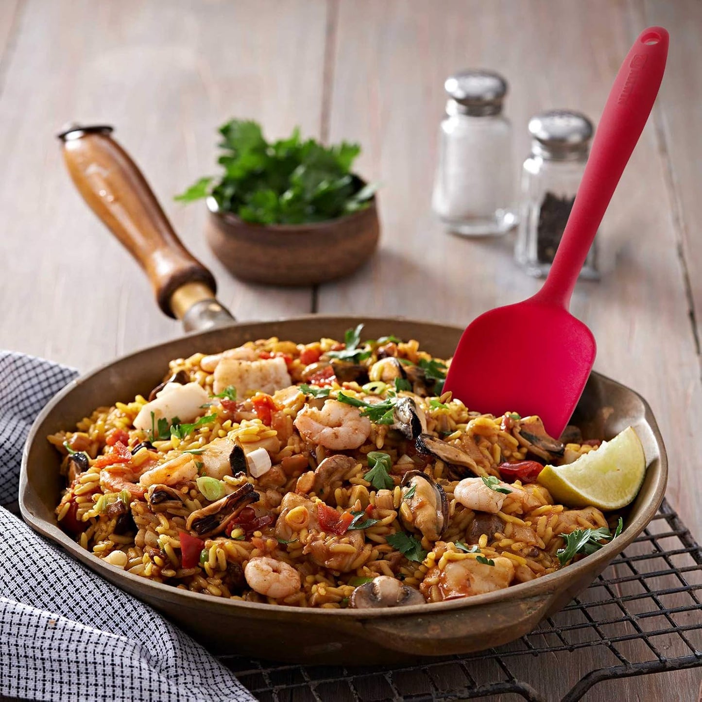 Silicone Spatula 3-piece Set, Ergonomic Handle High Heat-Resistant Spatulas, Non-stick Rubber Spatulas with Stainless Steel Core, Red