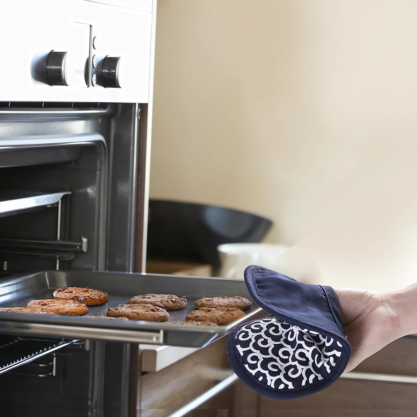 2 Pcs Pot Holders Sets for Kitchen Heat Resistant Oven Hot Pads with Pockets Non Slip Soft Grip Potholders for Baking Cooking (Blue2, 9.44 in X 7.0 in)