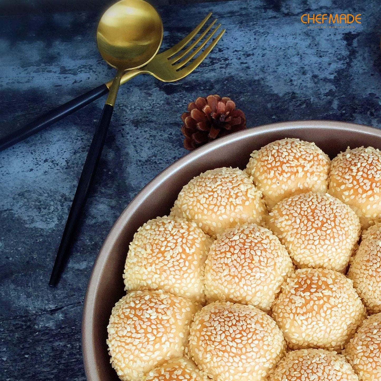 CHEFMADE 9-Inch Round Cake Pan, Non-Stick Deep Dish Pizza and Pie Bakeware for Oven Baking (Champagne Gold)