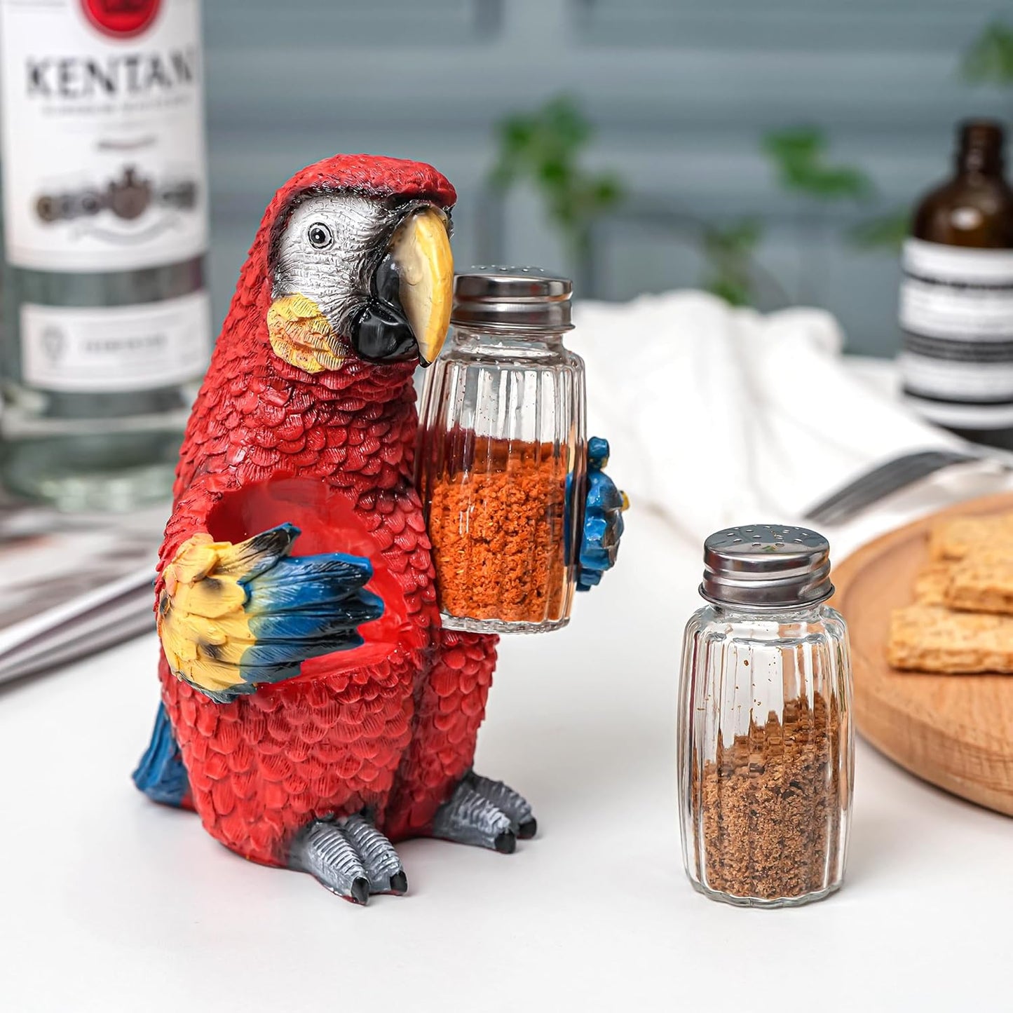 Farmhouse Style Spice Dispenser Shaker Holder - Salt And Pepper Dispenser with Resin Parrot Figurine And Statues Holder - Kitchen DéCor with Glass Spice Jars